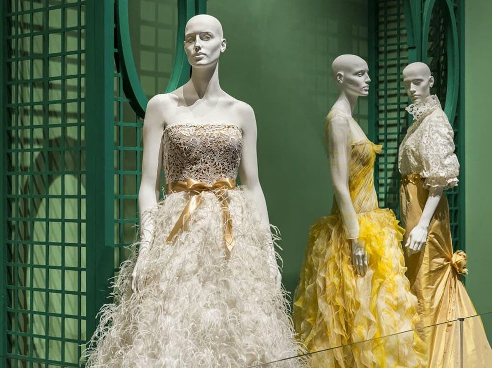 Inaugural Gowns Laura Bush Green Dress Inaugural Style: What The First Ladies Wore January 17, 2025 Inaugural Gowns Laura Bush Green Dress Inaugural Style: What The First Ladies Wore January 17, 2025