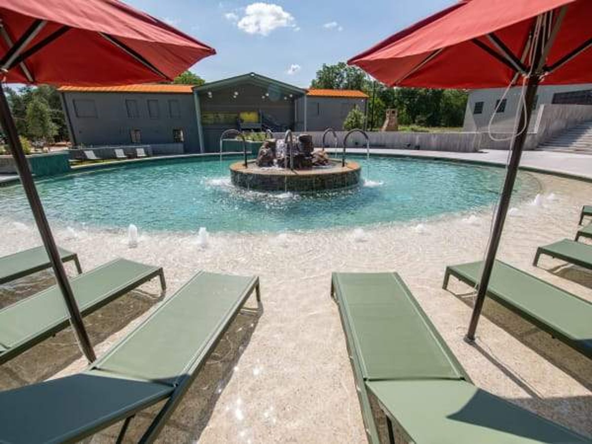 Ottine Mineral Springs pool