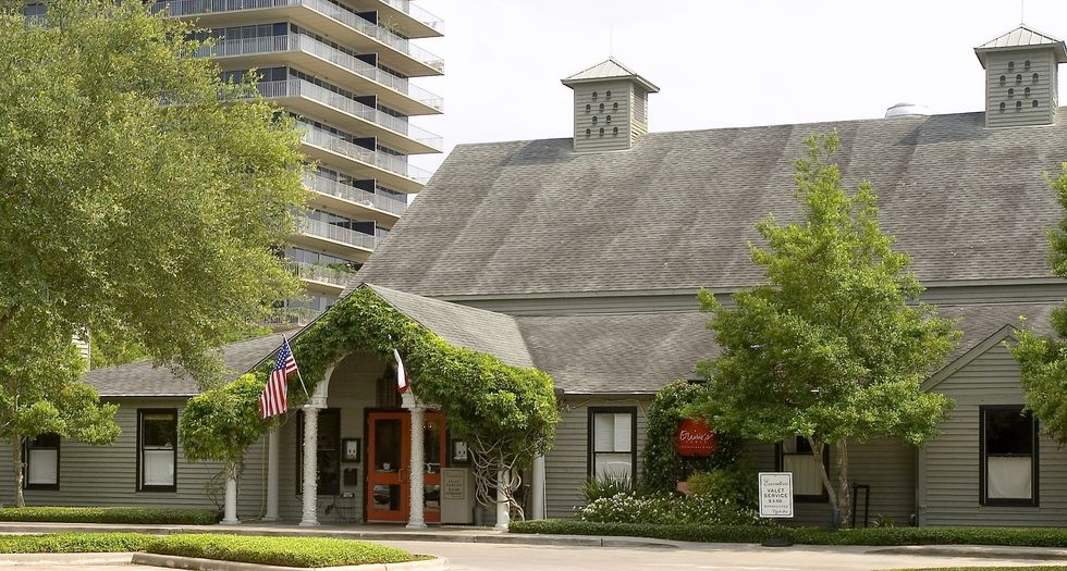 Ouisie's Table exterior