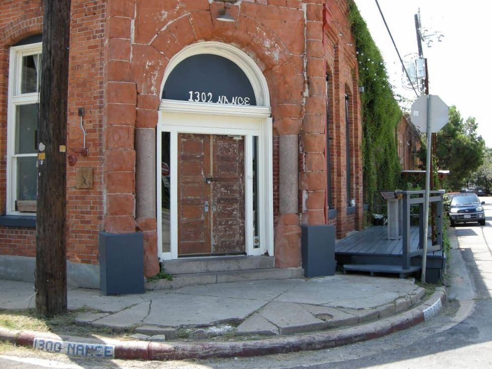 Oxheart, Houston, August 2012, this, exterior, patio