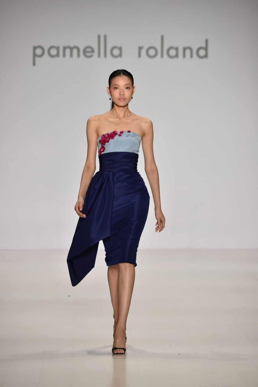 Pamella Roland spring 2015 collection Look 19