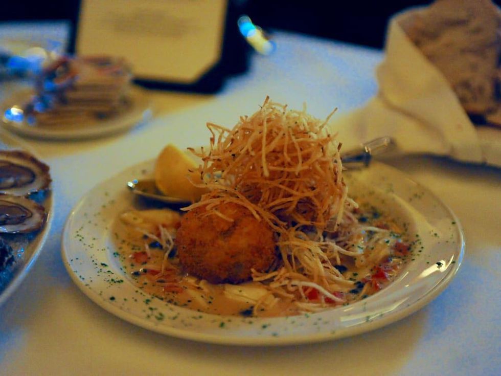 Pappas Bros Steakhouse downtown crab cake