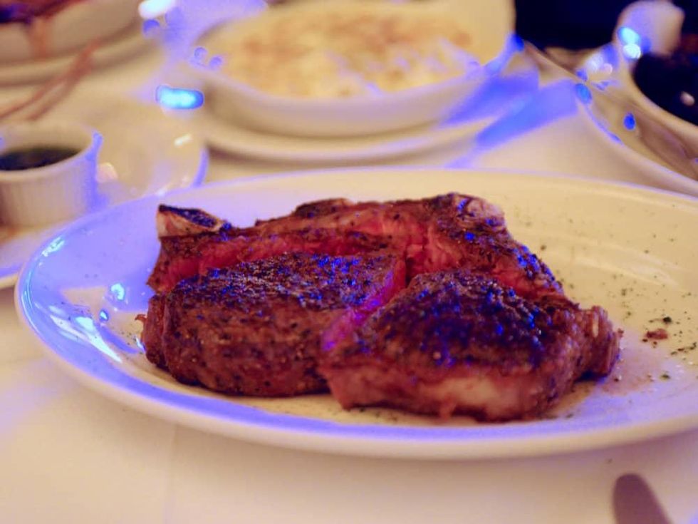 Pappas Bros Steakhouse downtown NY Strip