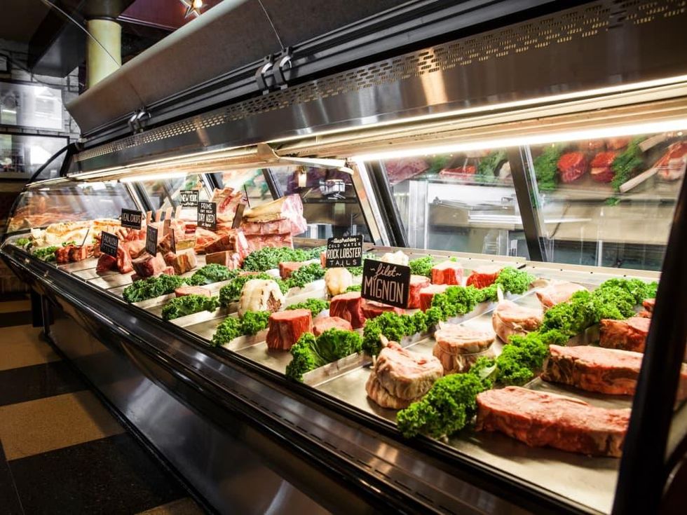 Pappas Bros Steakhouse meat case