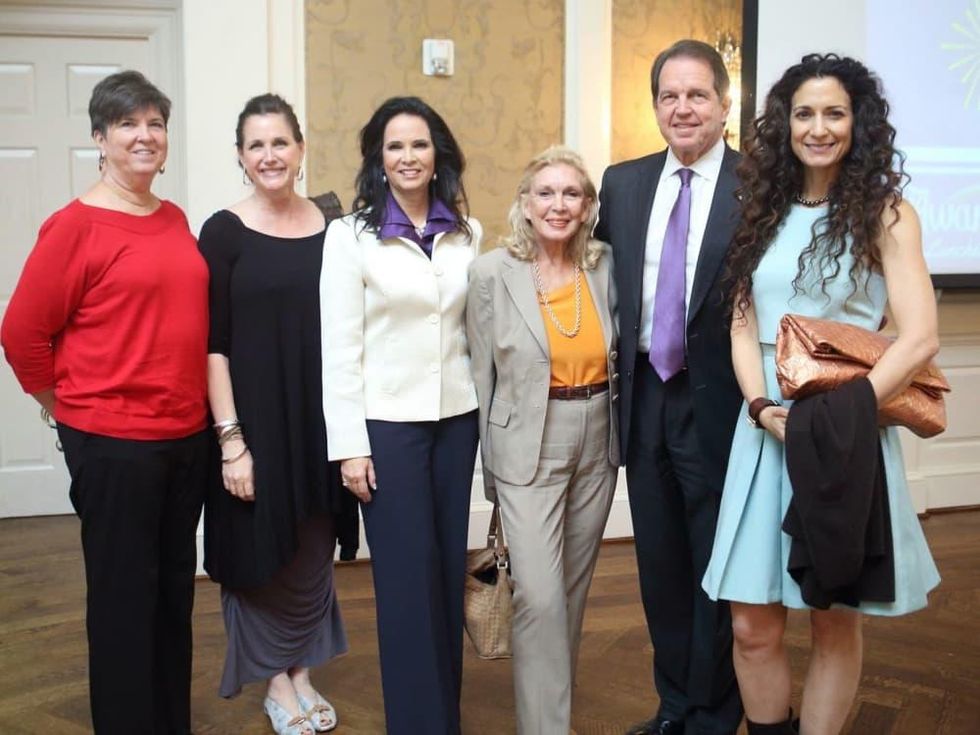 Patricia Ford, Lisa Wikson, Anita Wilson, Joanne Wilson, Welcome Wilson, Jr., Rene Flood at Alzheimer's Association AWARE Luncheon
