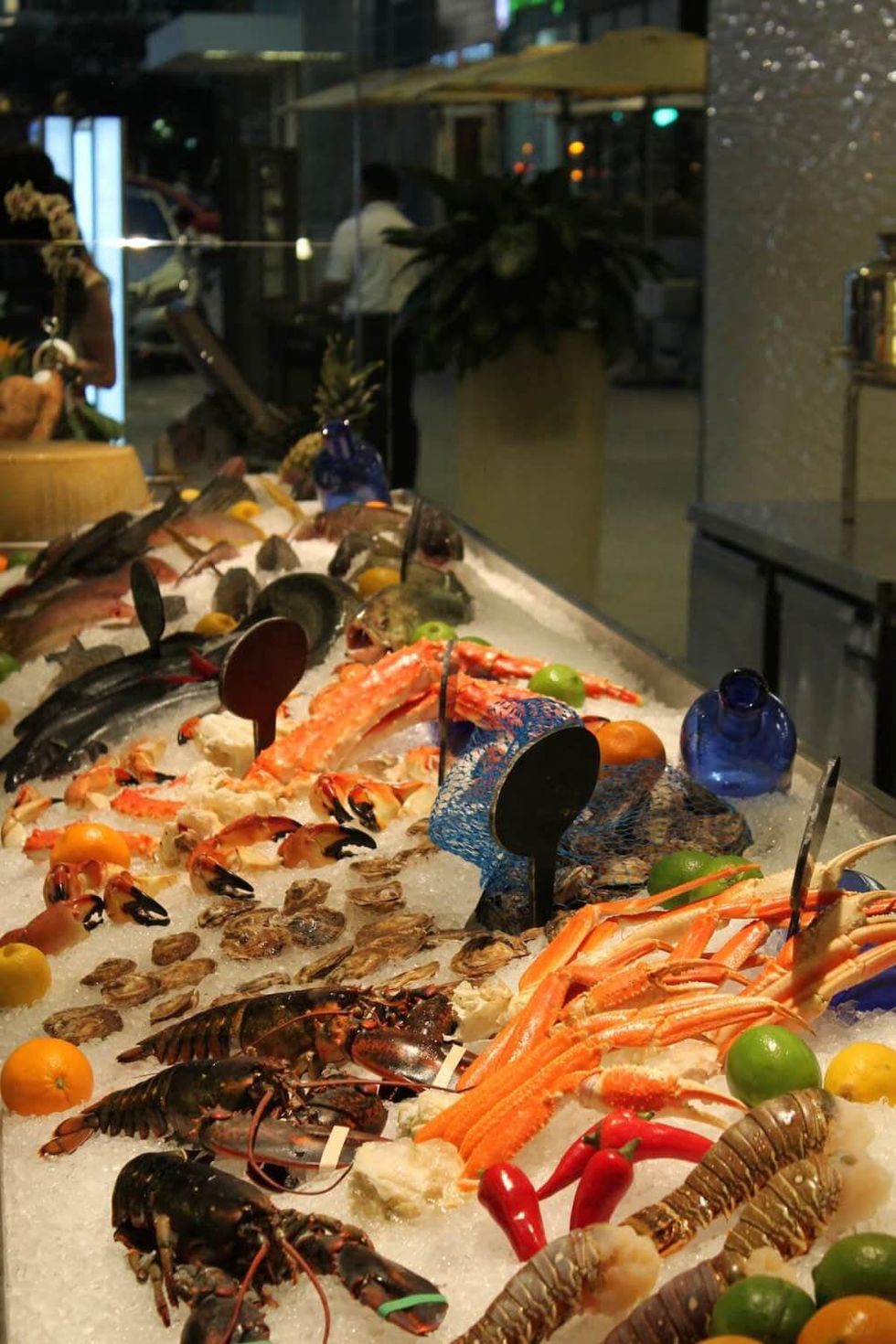 Peska seafood case