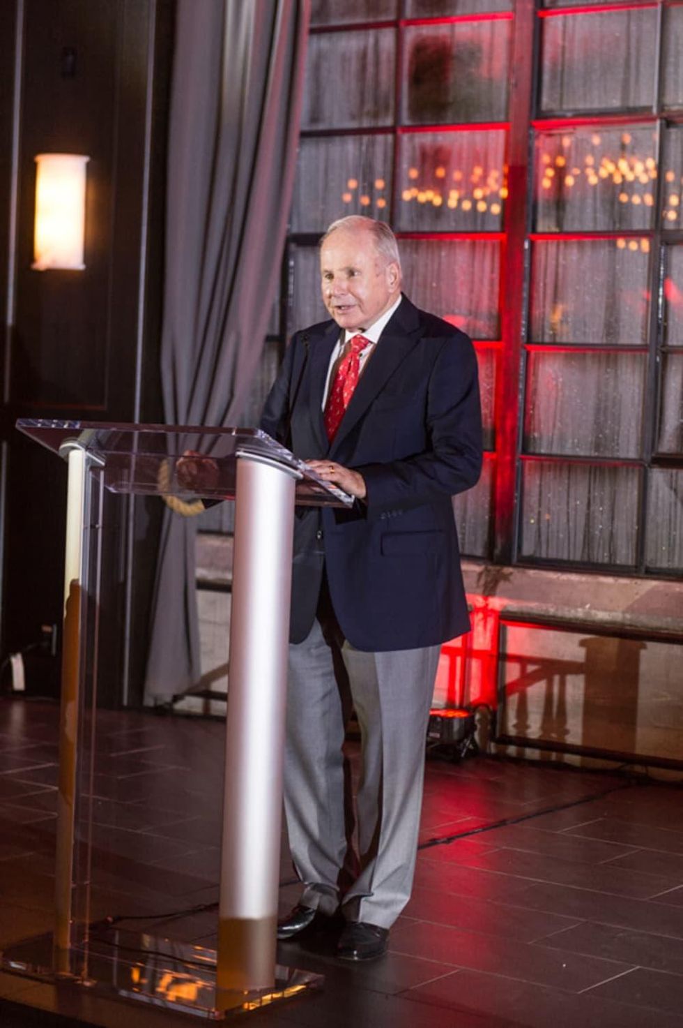 Pet Set Gala, 9/16 Don Sanders