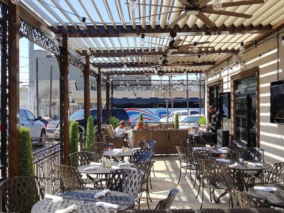 Phil and Derek's Restaurant and Jazz Bar patio