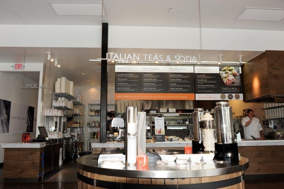 Piada Italian street food interior