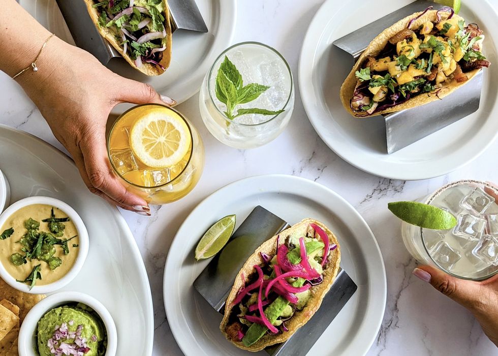 Picnik restaurant food spread