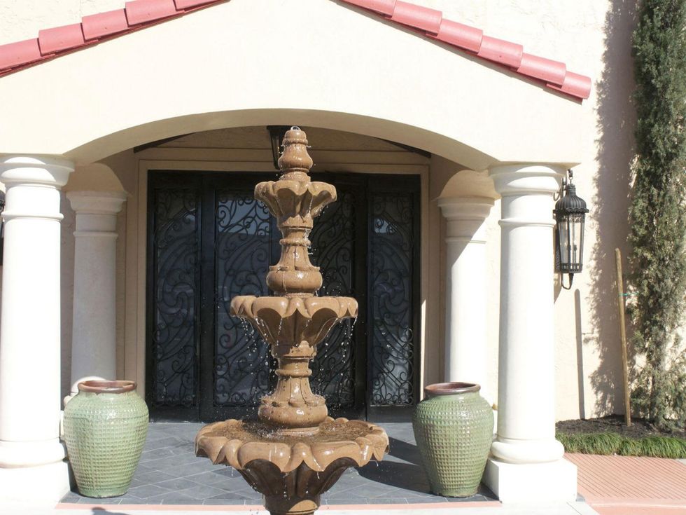 Pico's Kirby Exterior