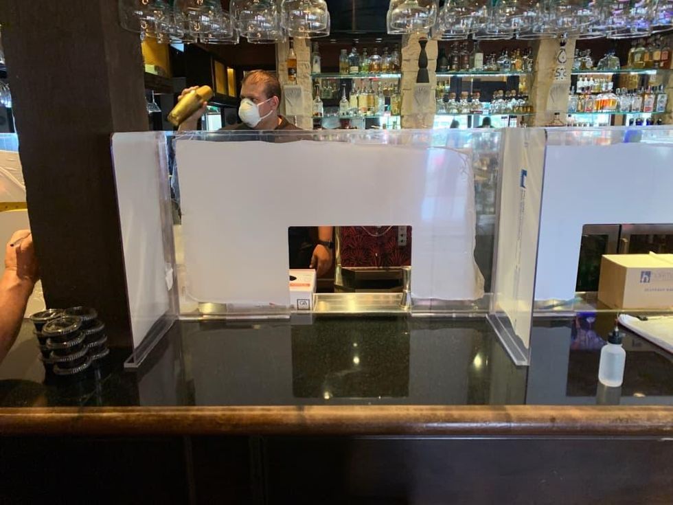 Picos plexiglass partitions