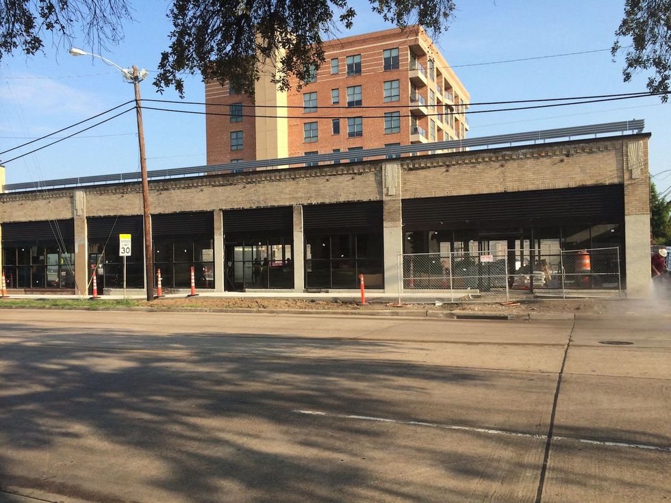 Pizaro's Pizza Montrose construction