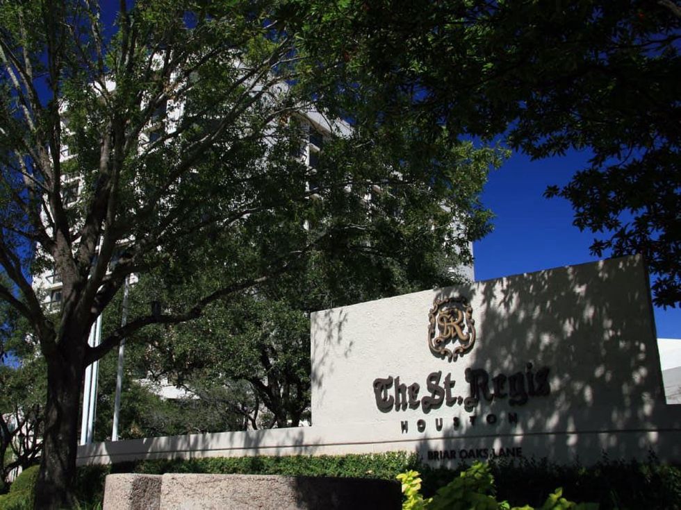 Places-Hotels Spas-St. Regis Houston-exterior-1