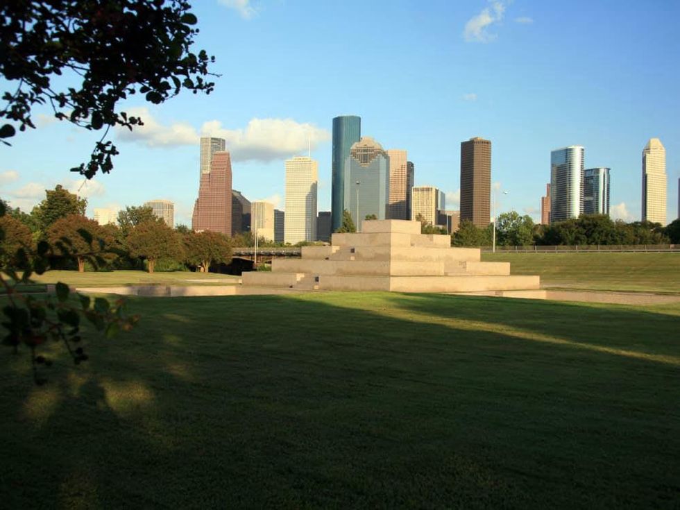 Jesús Moroles, creator of beloved Houston granite sculpture, is killed ...