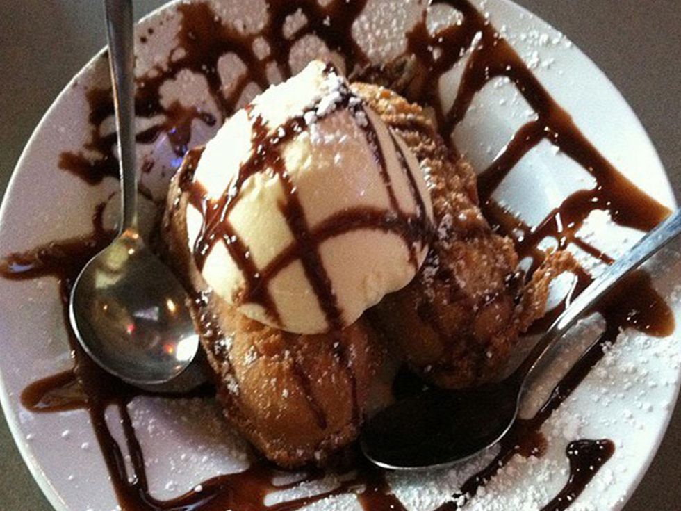 Pluckers Wing Bar fried oreos with chocolate syrup and ice cream