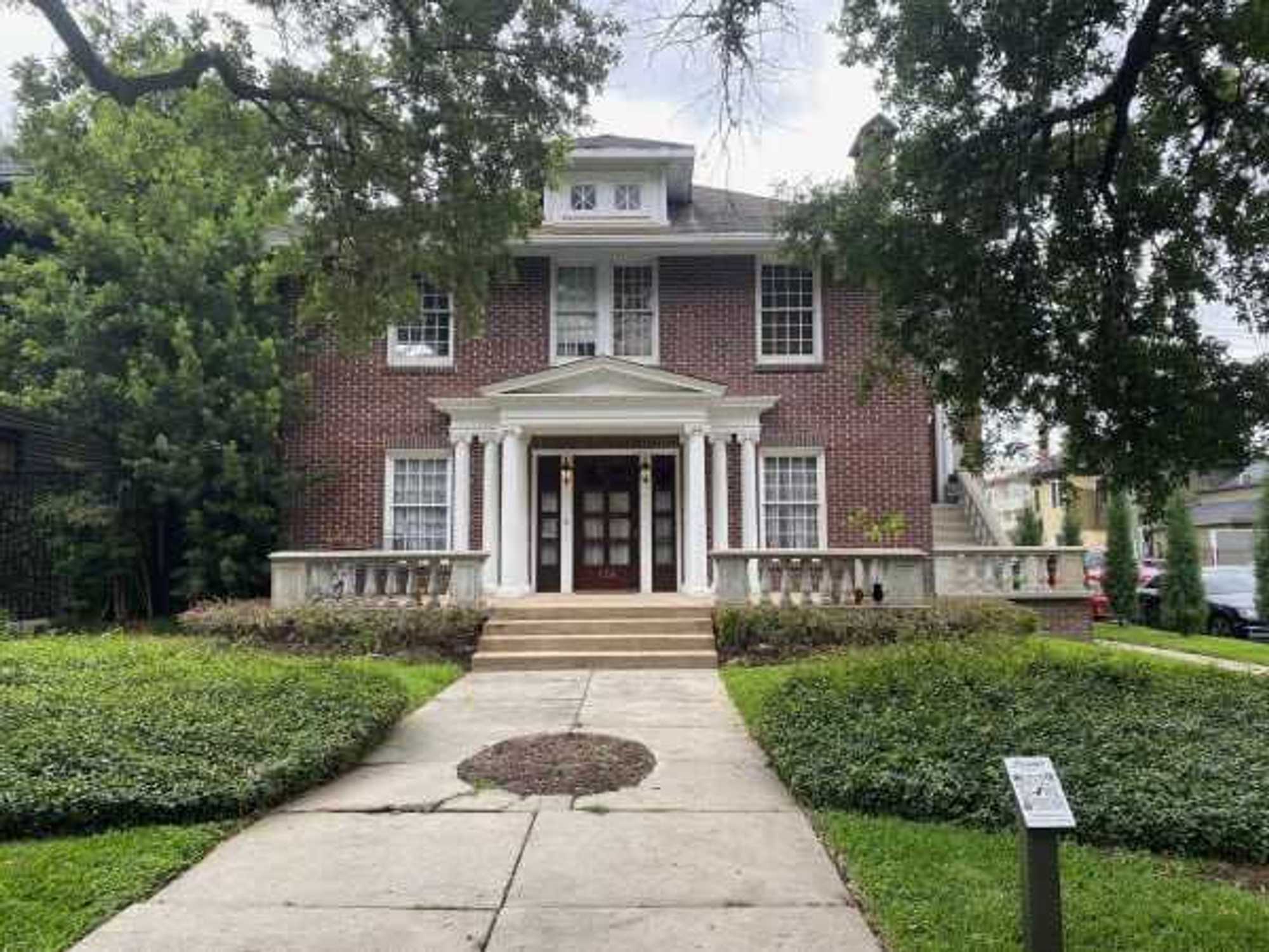 Preservation Houston Avondale home walking tour
