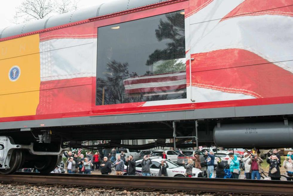 President Bush train 4141 procession Spring casket window