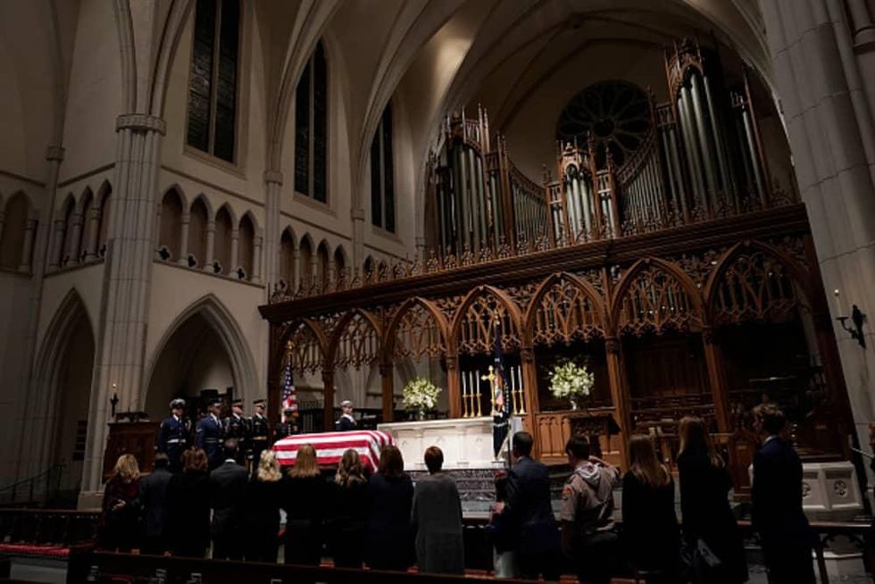 President George HW Bush St martin's church public visitation crowd