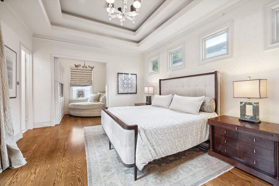 Primary suite of 3207 Sackett St.