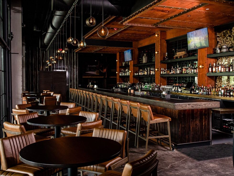 Prime 131 steakhouse bar area