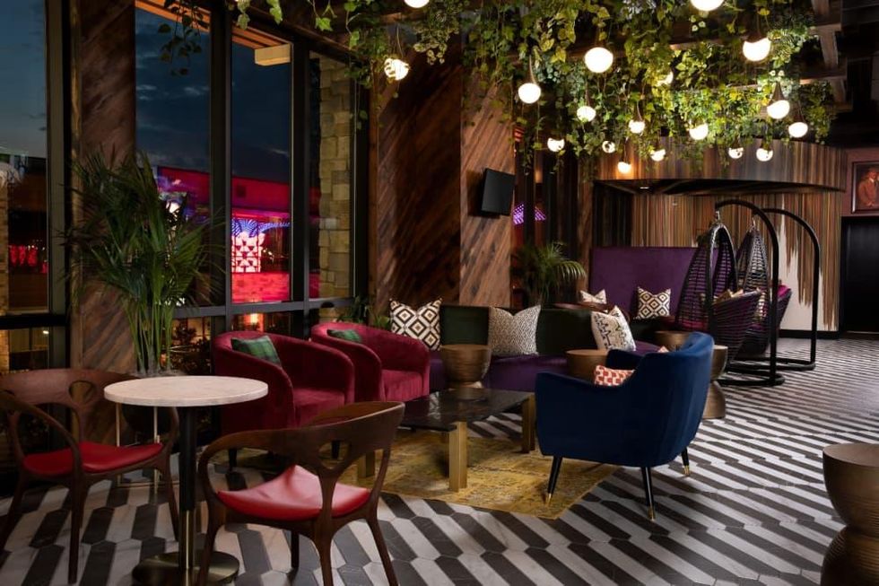 Puttery Houston lounge