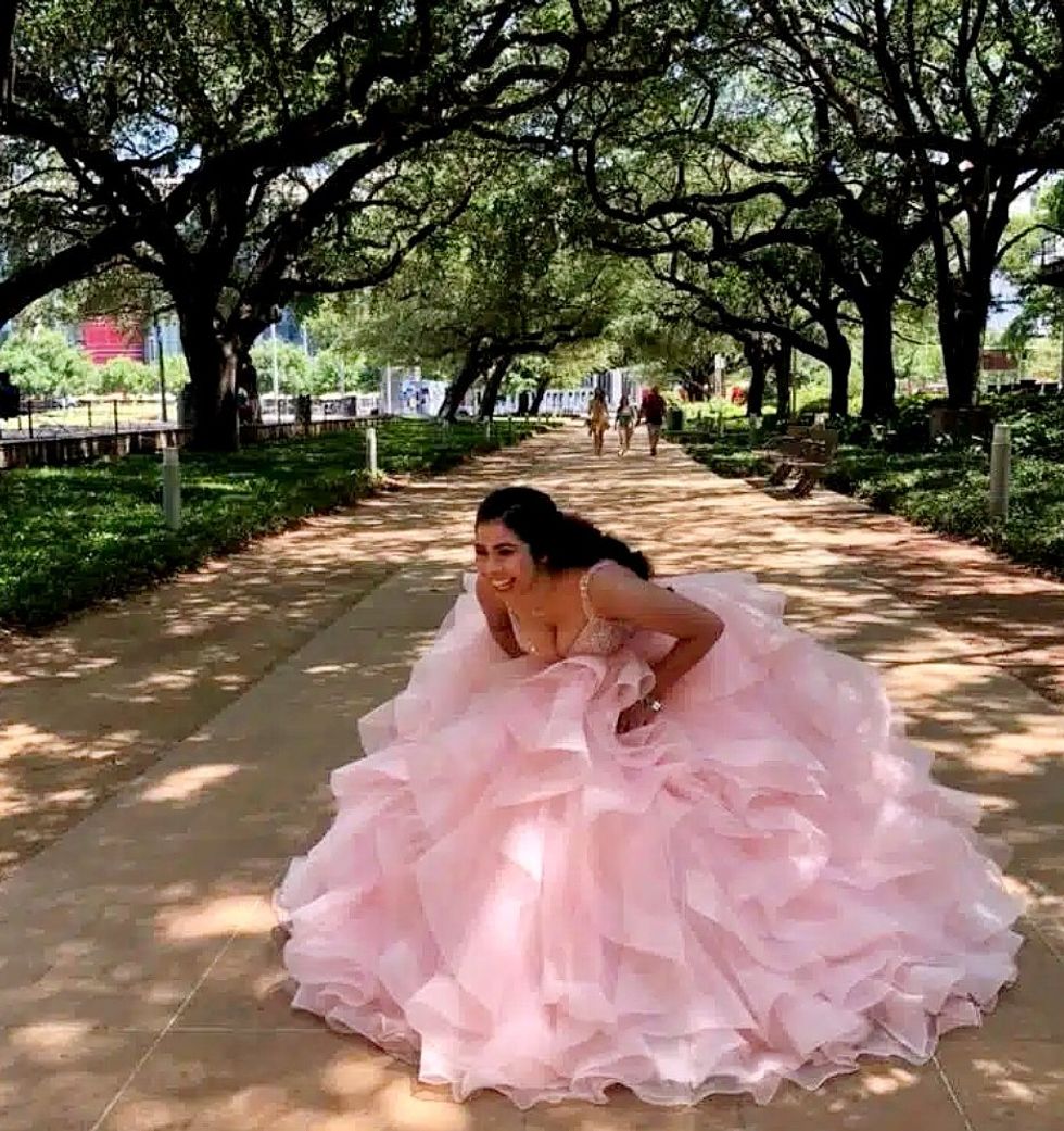 quincea\u00f1era girl pink dress 15 Discovery Green