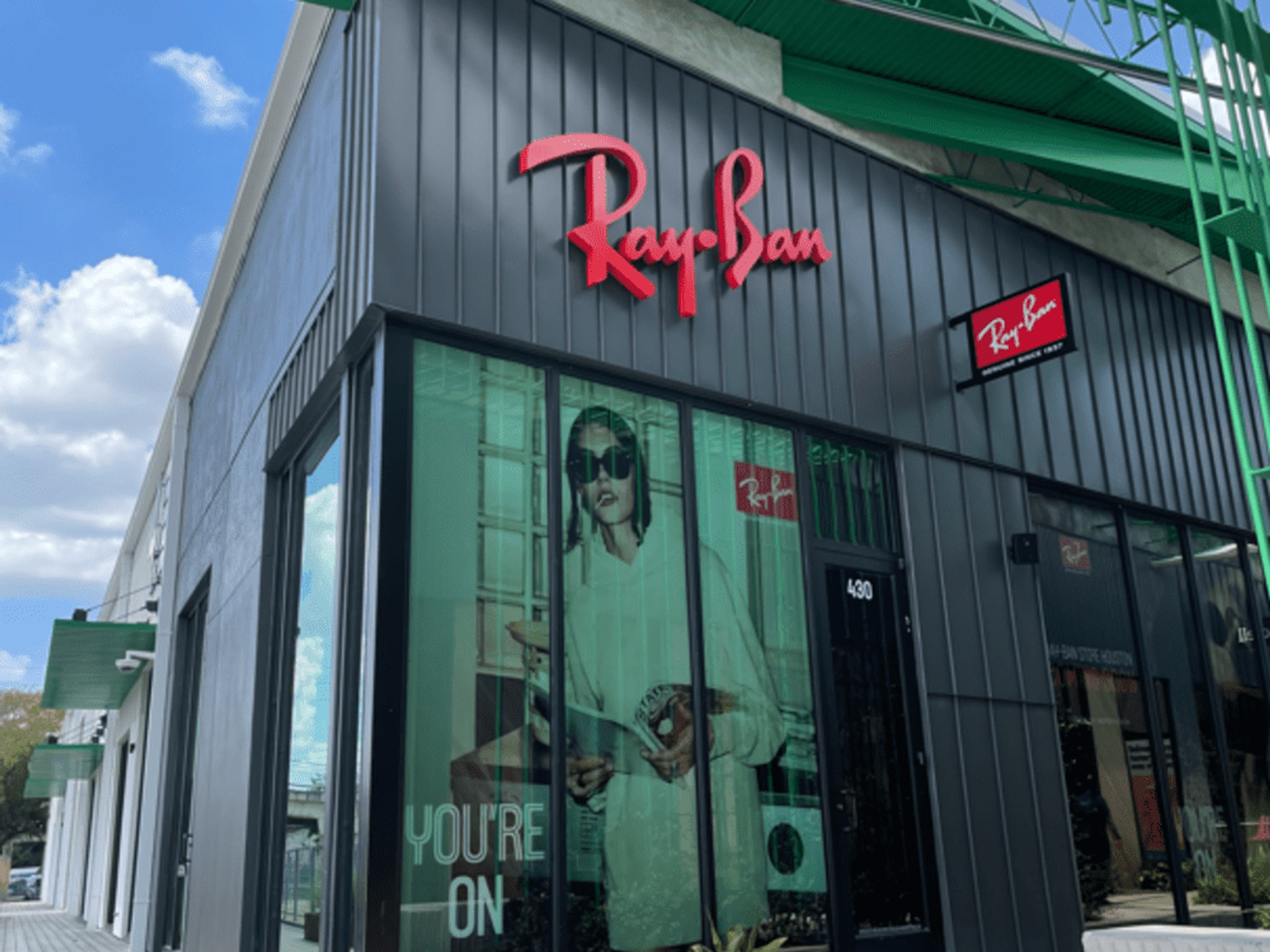 Iconic sunglass chain throws stylish shade on Heights with first Houston  location - CultureMap Houston