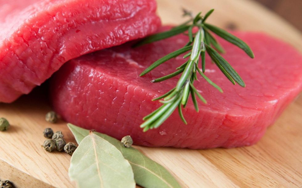 red meat steak chopping board