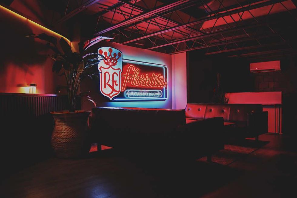 Refuge Floridita bar neon