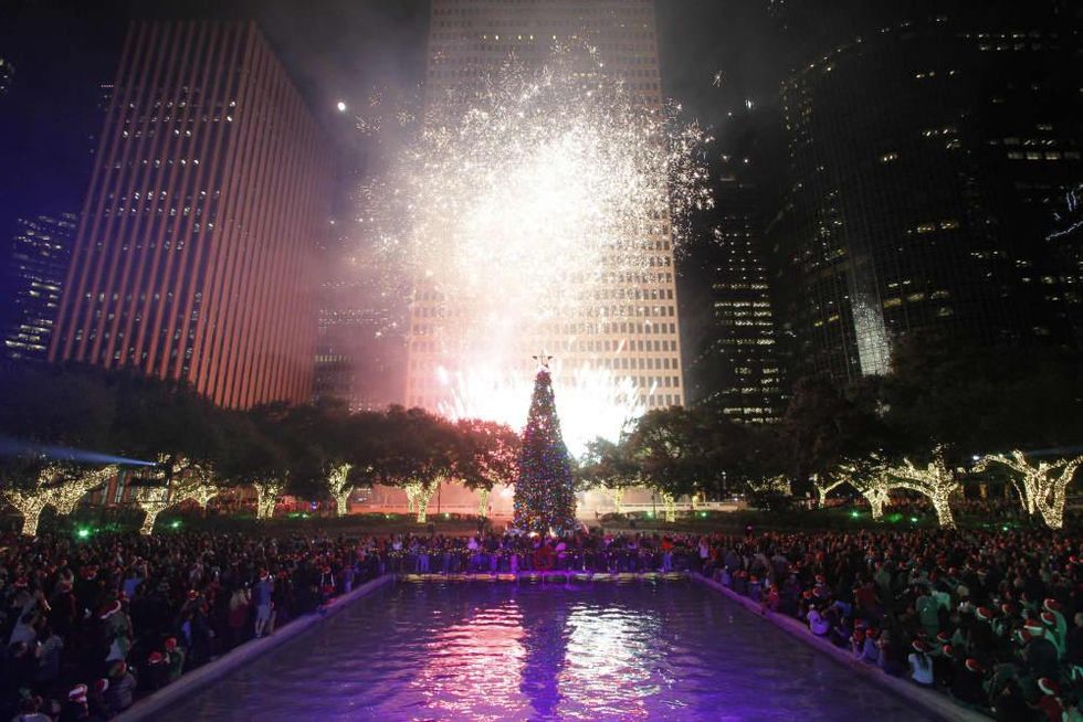 Reliant Lights Mayor\u2019s Holiday Spectacular in Houston