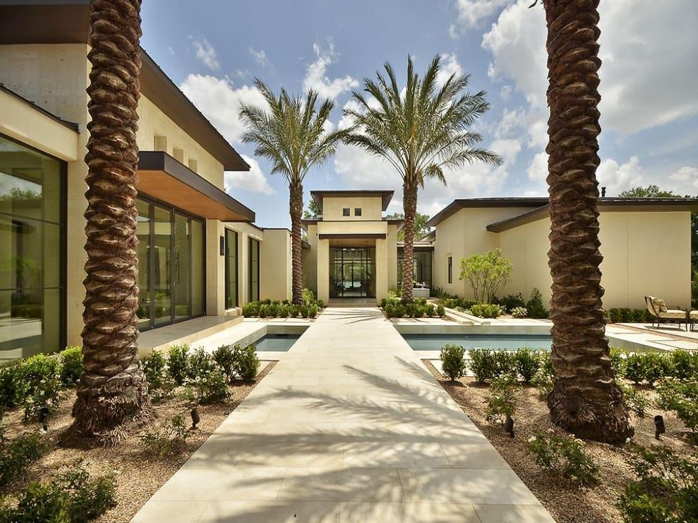 Vacation home sales surge as buyers seek fun and a good investment