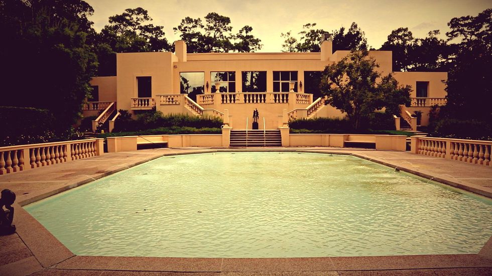 Rienzi Joel Luks Video