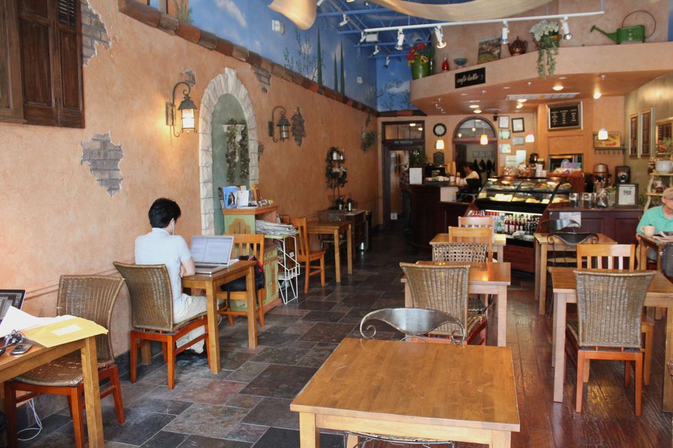 River Oaks Coffee House, Interior, June 2012