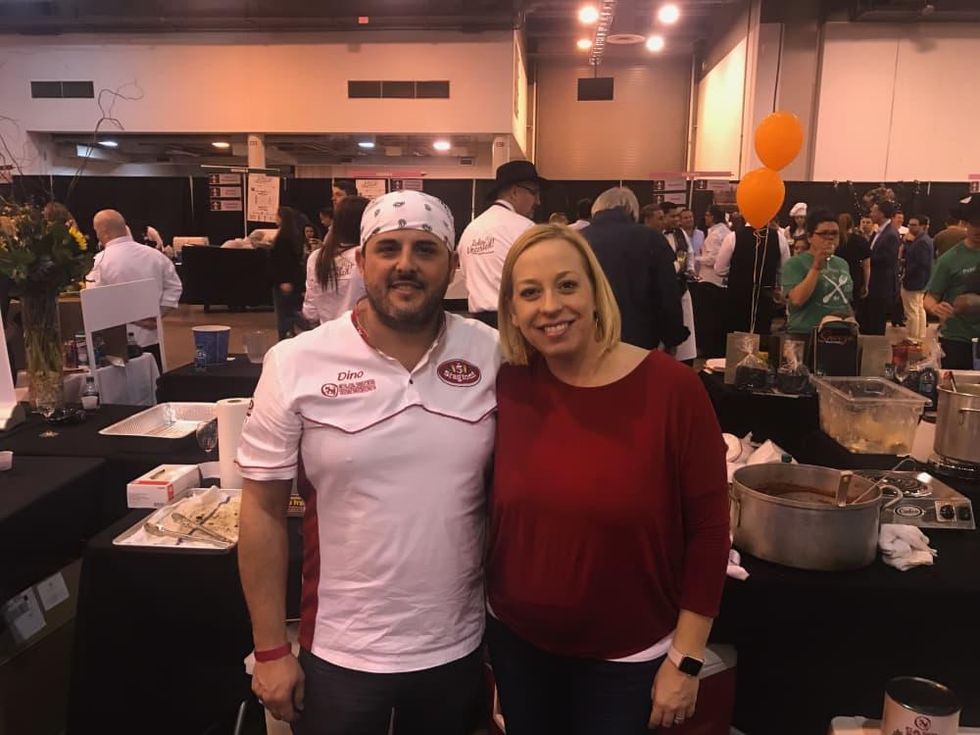 Rodeo Best Bites Cane Rosso Dino