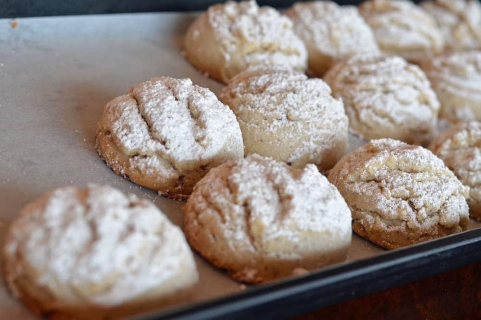 Rustika Cafe pecan cookies