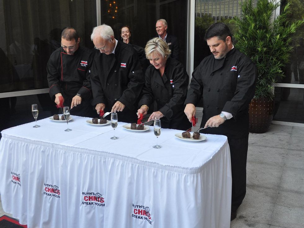 Ruth's Chris Houston steak cutting July 2013 NAMES