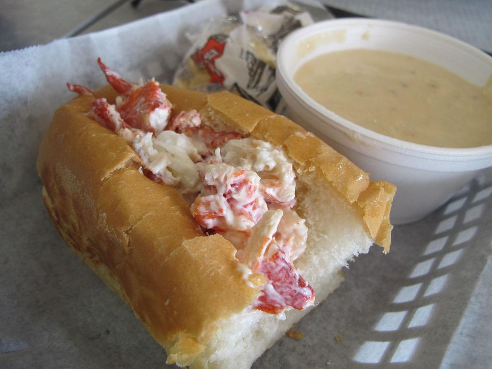 Ruthie where to eat right now October 2013 Maine-ly Sandwiches Lobster Roll