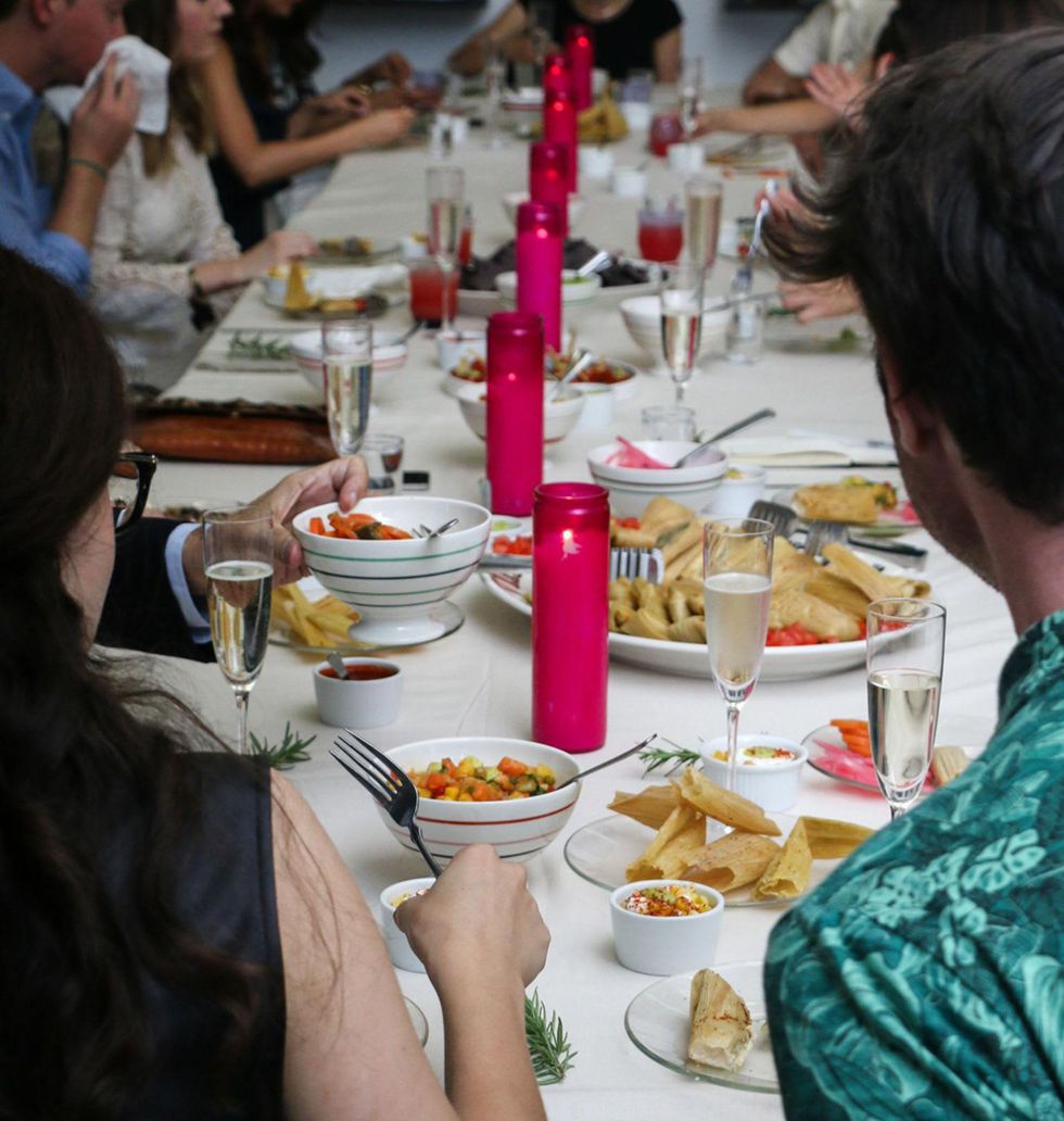 Saint Cloud dinner party tablescape
