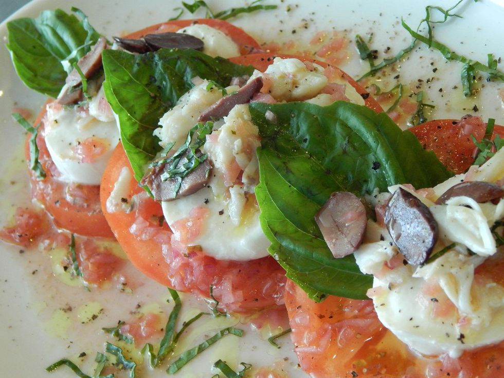 Sal y Pimienta Caprese salad June 2014