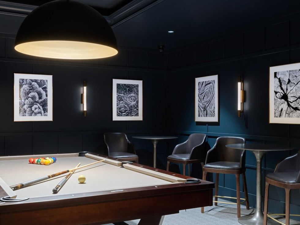 Sam Houston hotel billiards room