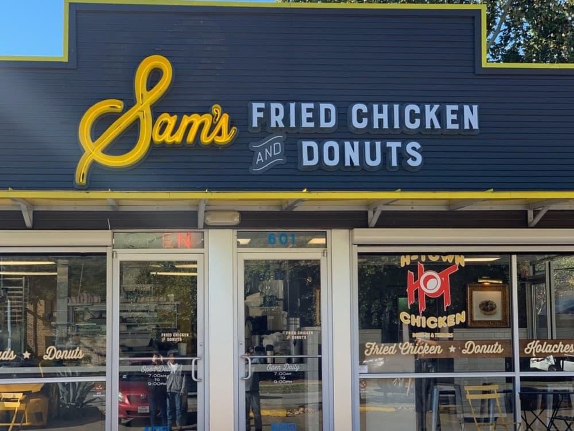 Sam's fried chicken & donuts exterior new sign