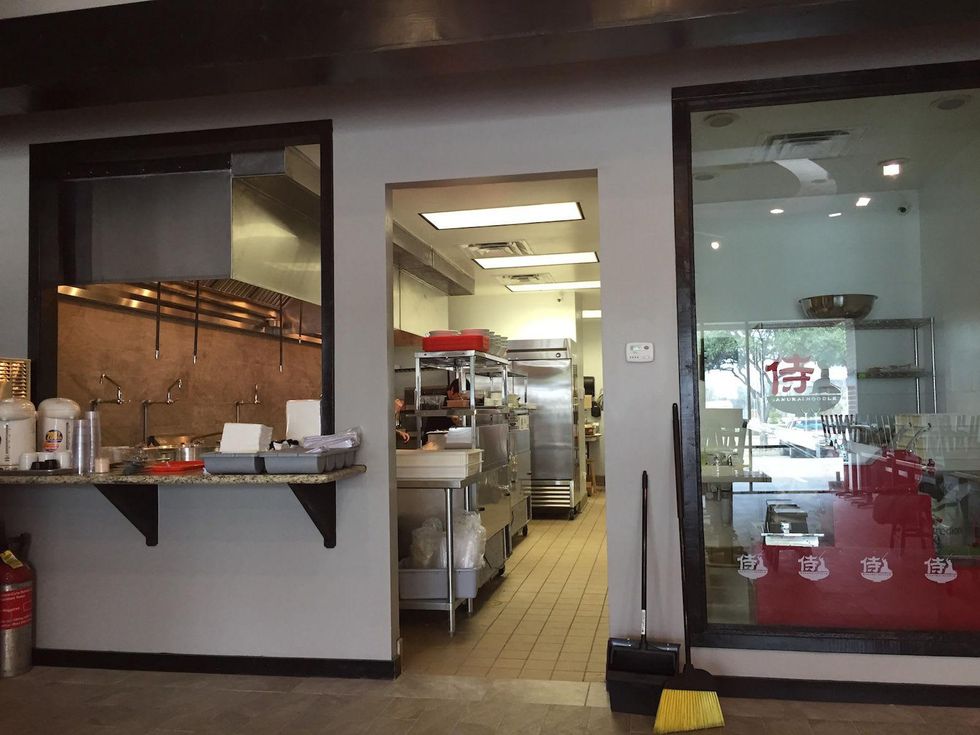 Samurai Noodle interior