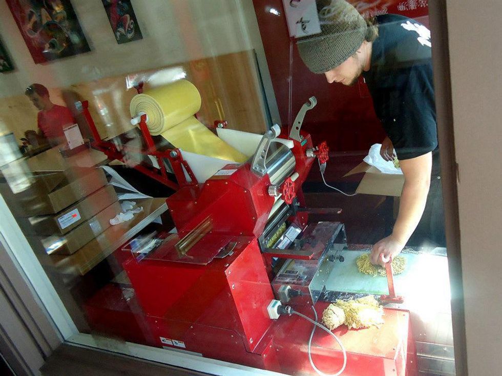 Samurai Noodle ramen machine