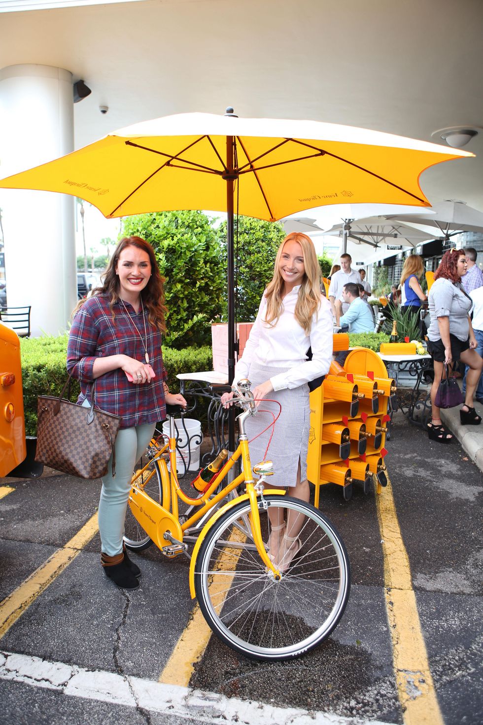 Sandra Zaldana, left, and Denise Fancher at Veuve Clicquot at Brasserie 19