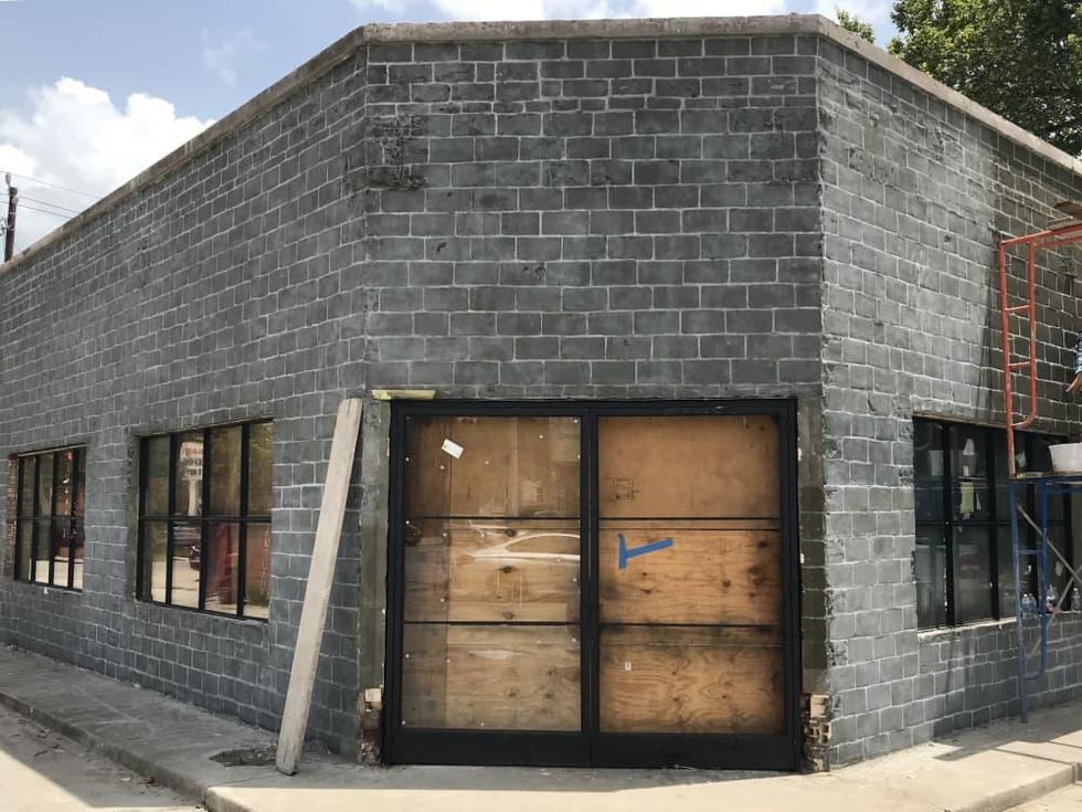 Savoir construction exterior