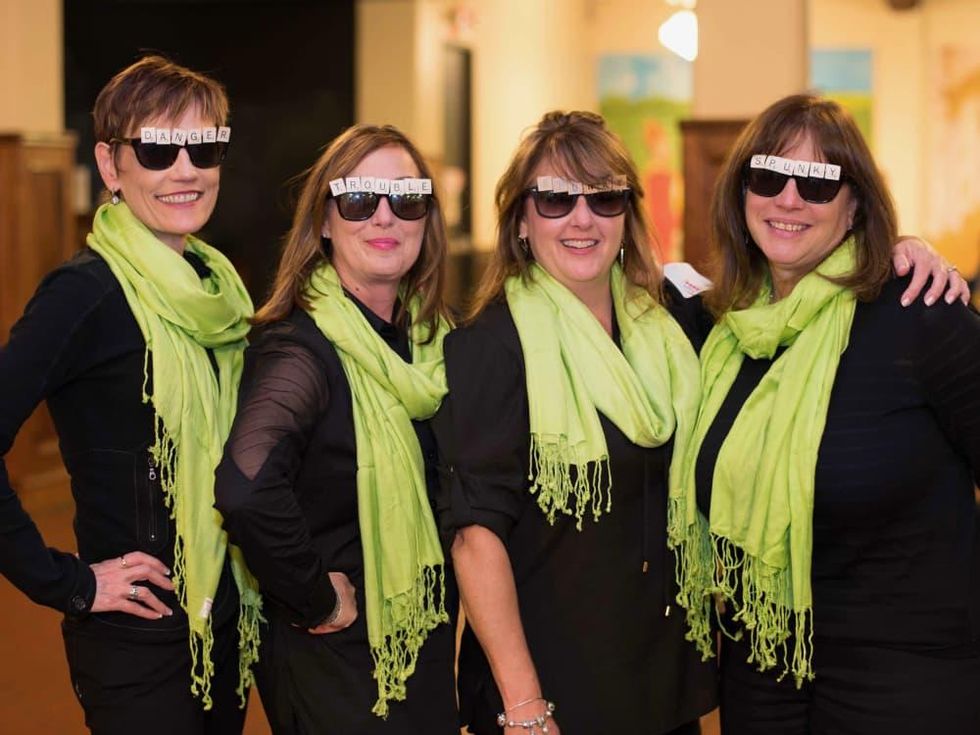 Scrabble in the City, Leslie Rainwater; Debra Ford; Laura Eaton; Debra Shniderson