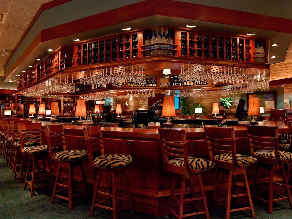 Seasons 52 bar Houston May 2013 interior