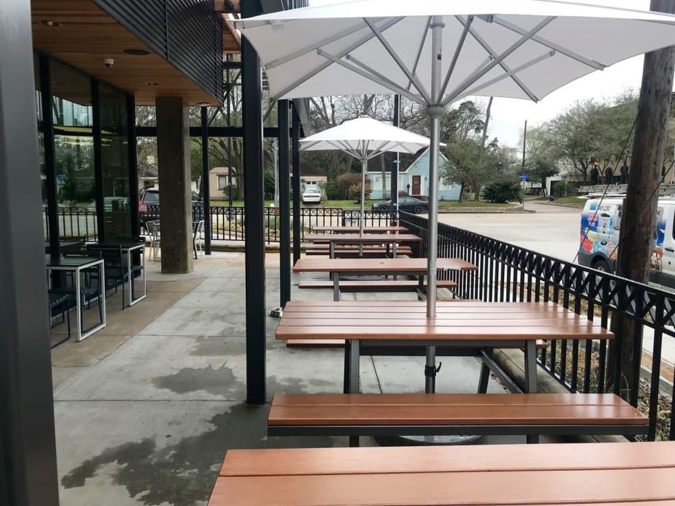 Shake Shack Rice Village patio