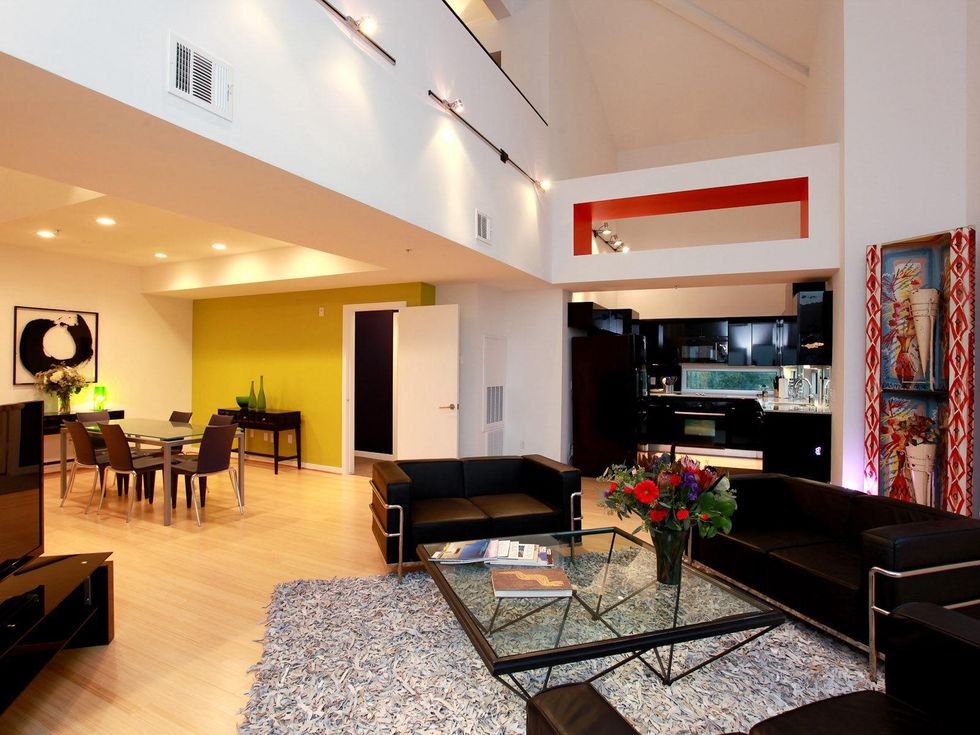 Shelby Houston On the Market 102 Quitman May 2013 family room